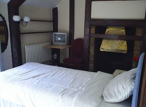 Ely Guest House Extérieur photo